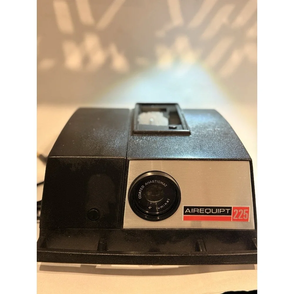 Airequipt 225 Vintage 35mm Slide Projector Luminac 4 Lens READ